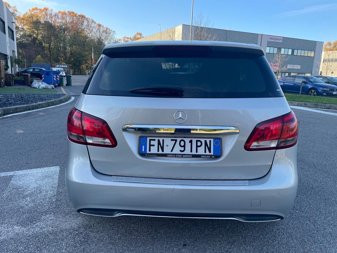 Mercedes-benz B 180 d Automatik*Cerchi*Retrocamera*