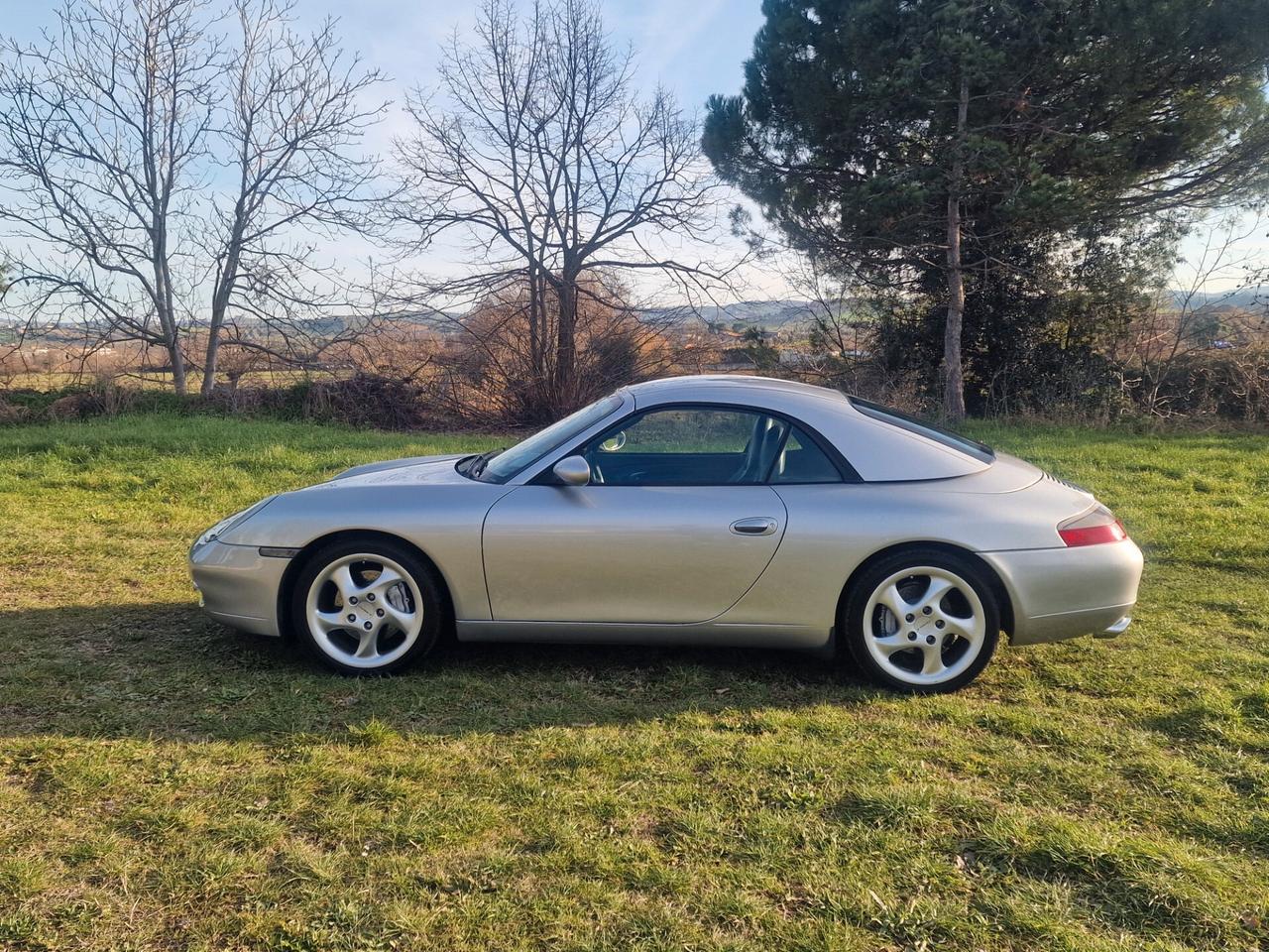 Porsche 911 Carrera 4 Cabriolet - Mod 996