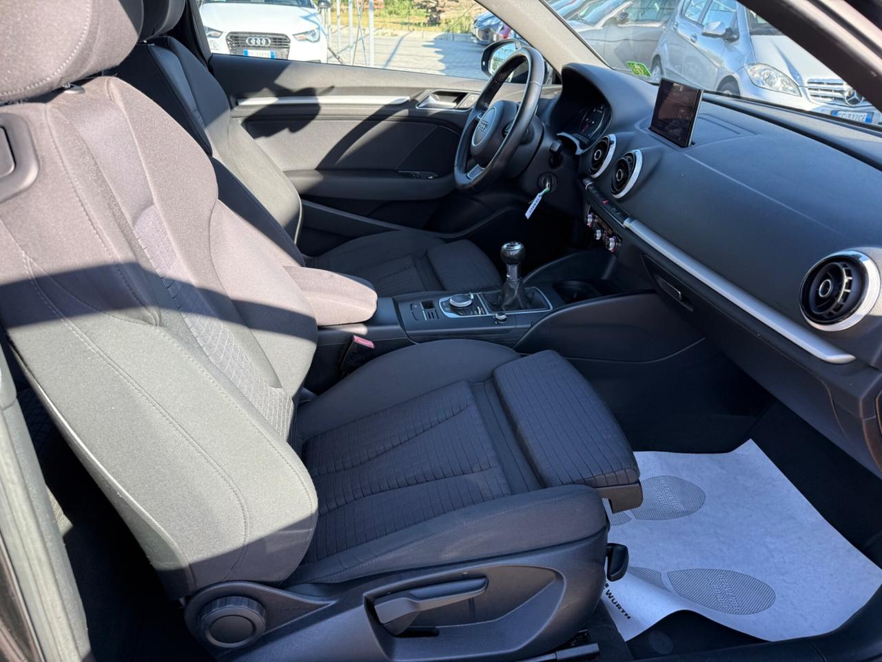 Audi A3 1.6 TDI Design 3 PORTE EURO6