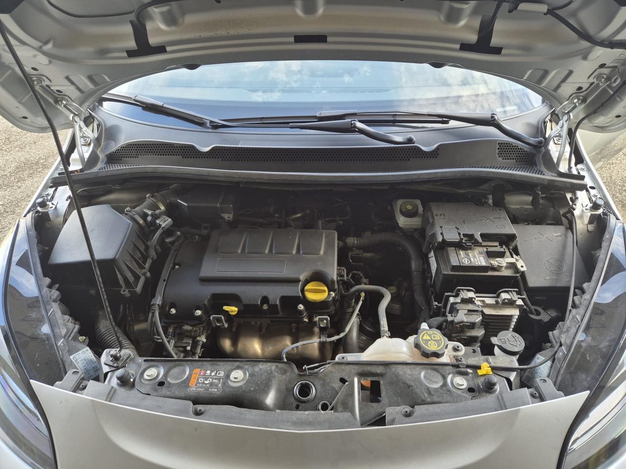 Opel Corsa 1.2 5 porte Advance