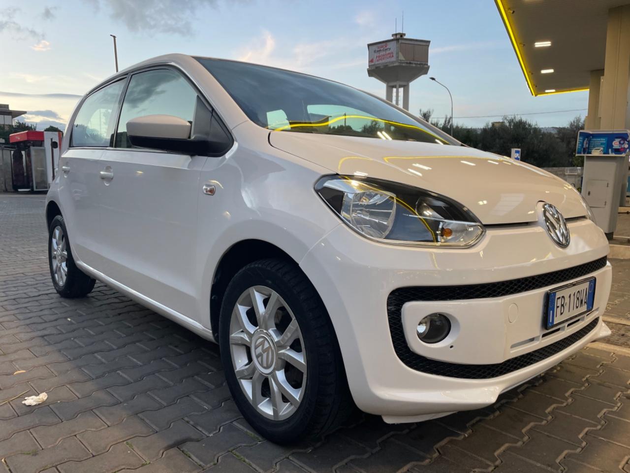 Volkswagen up! 1.0 5p. move up!