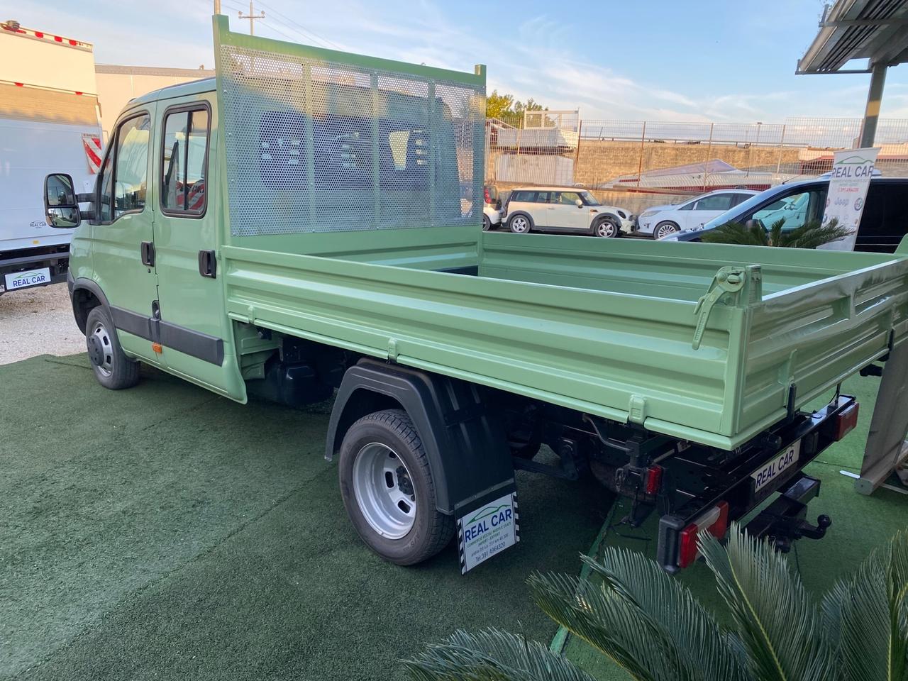 Iveco Daily 3.0-35C15 Ribaltabile Trilaterale 7 Posti