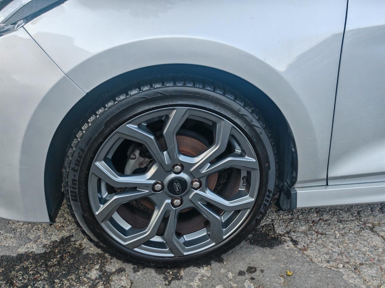 Ford Fiesta Hybrid 125 CV 5 porte ST-Line Incidentata