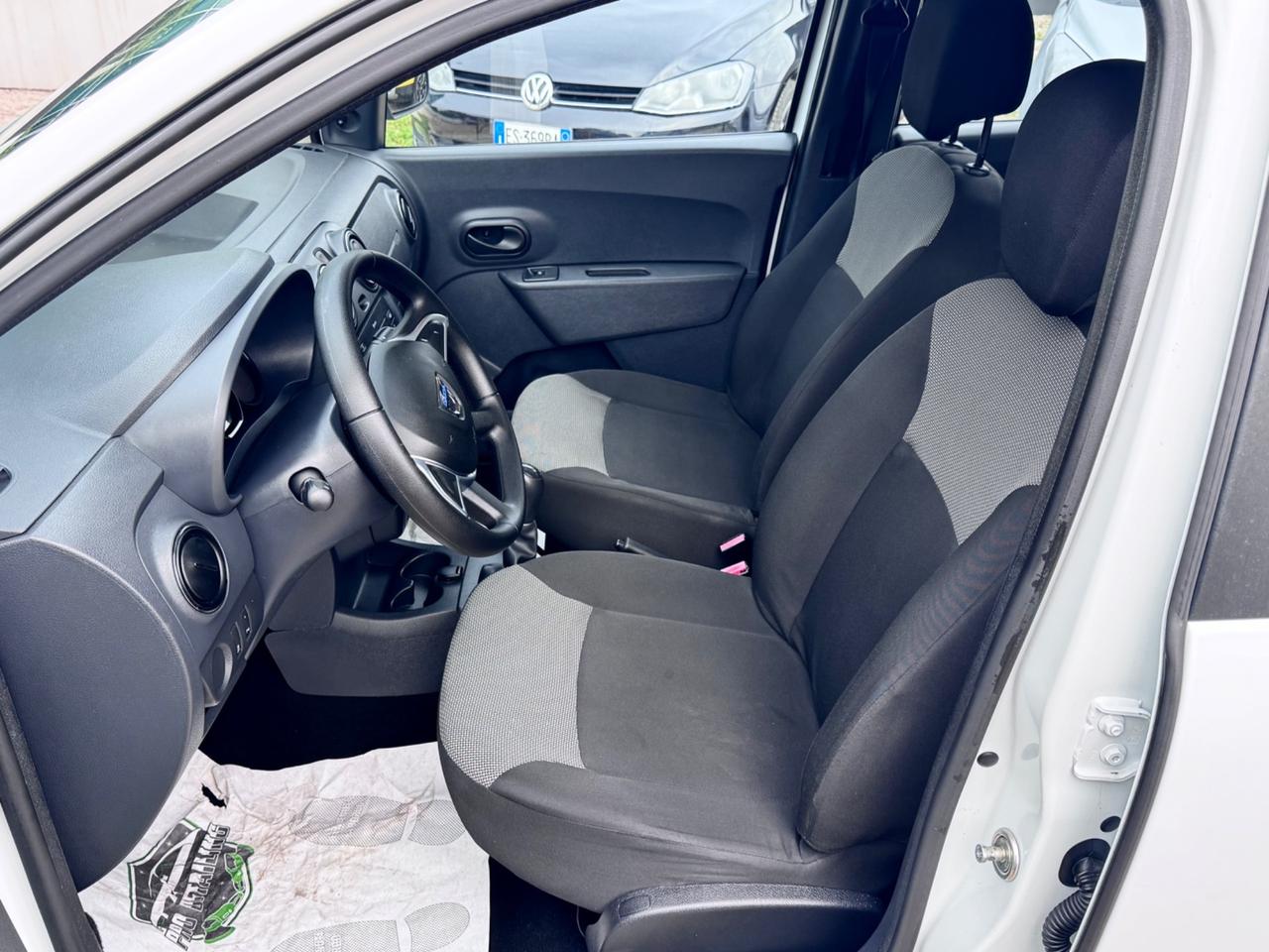 Dacia Lodgy 1.6 Benzina 7 posti 78.000km 2017