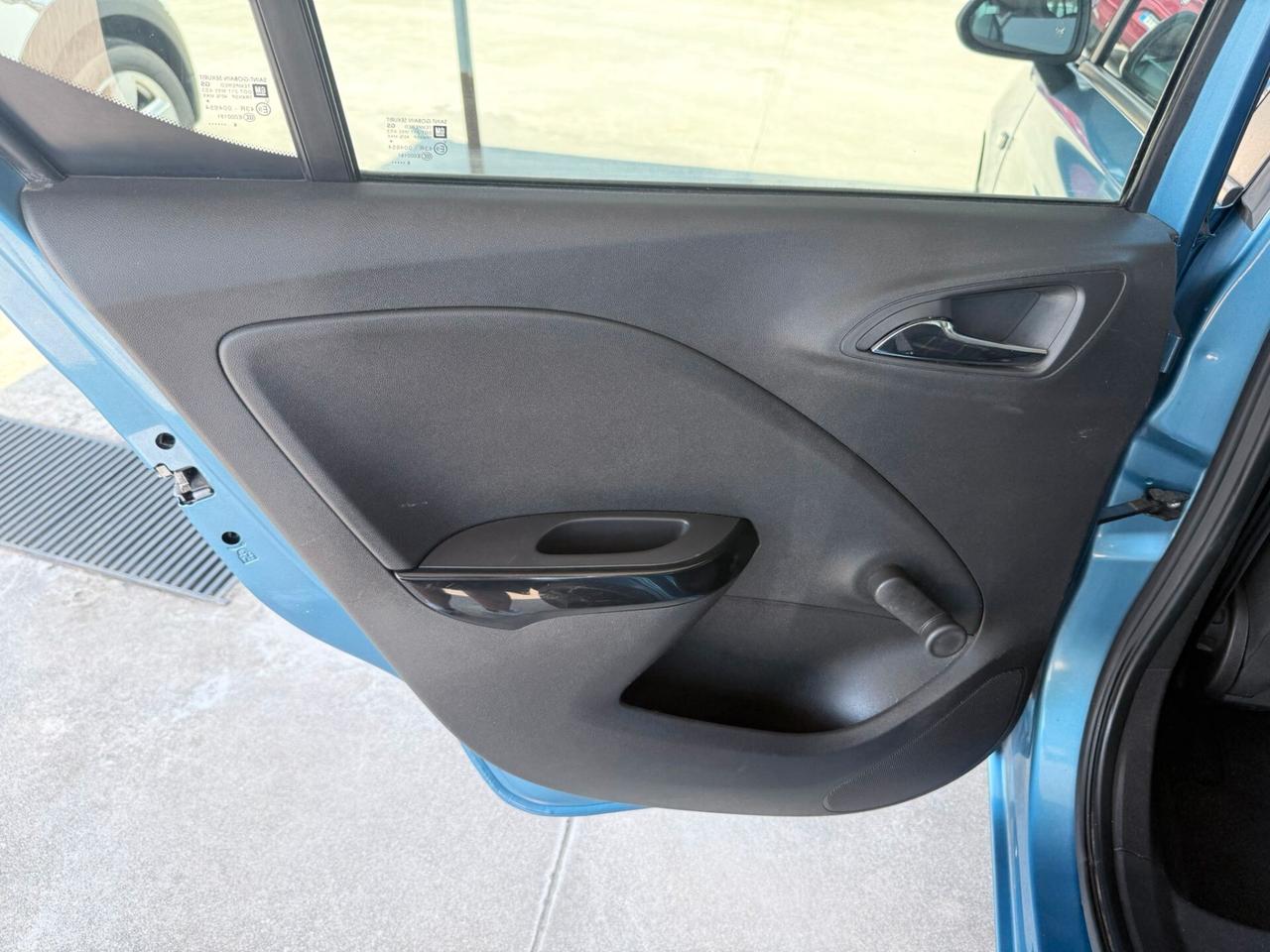 Opel Corsa 1.4 90CV GPL Tech 5 porte b-Color