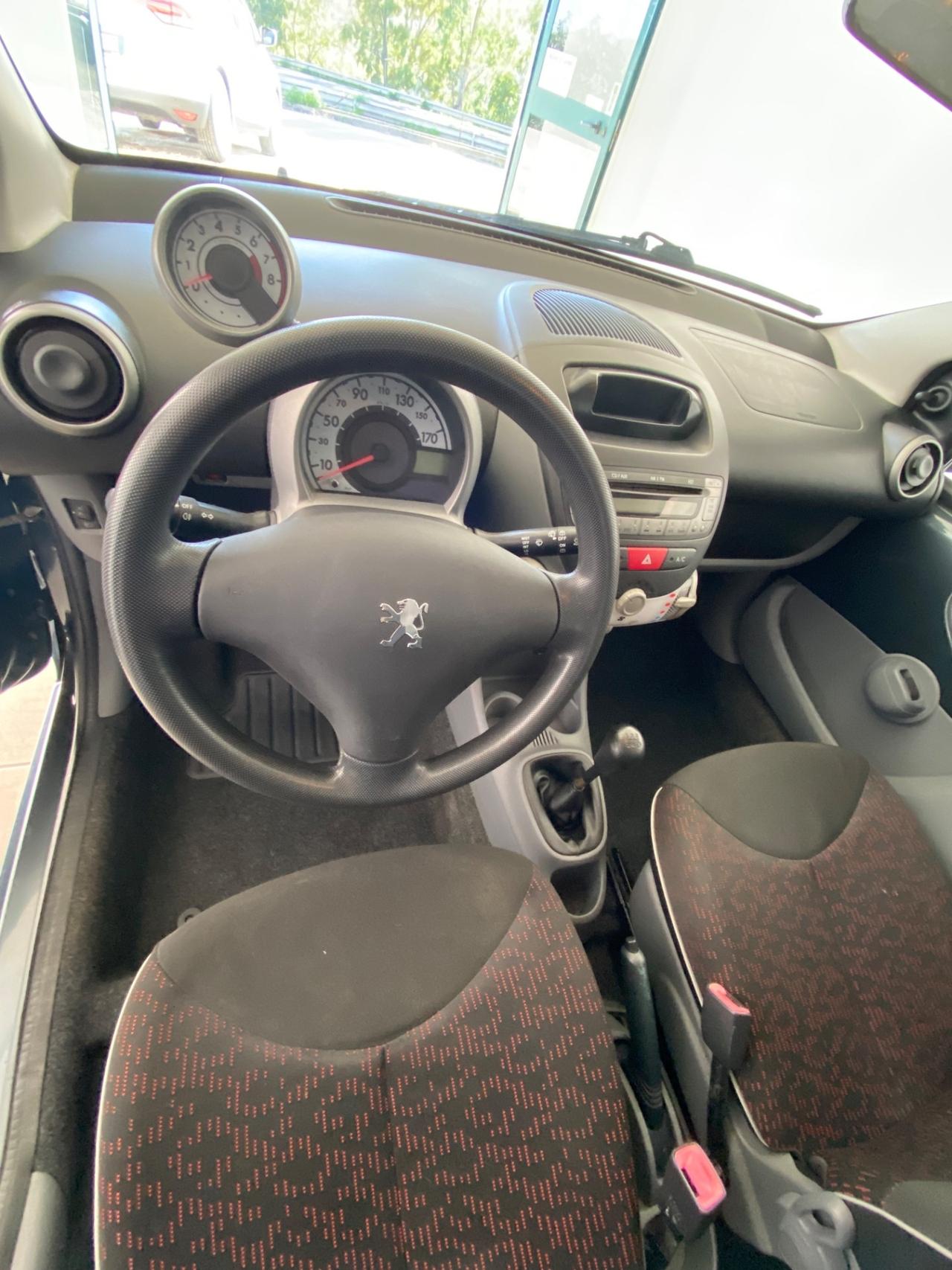 Peugeot 107 1.0 68CV 5p. Sweet Years