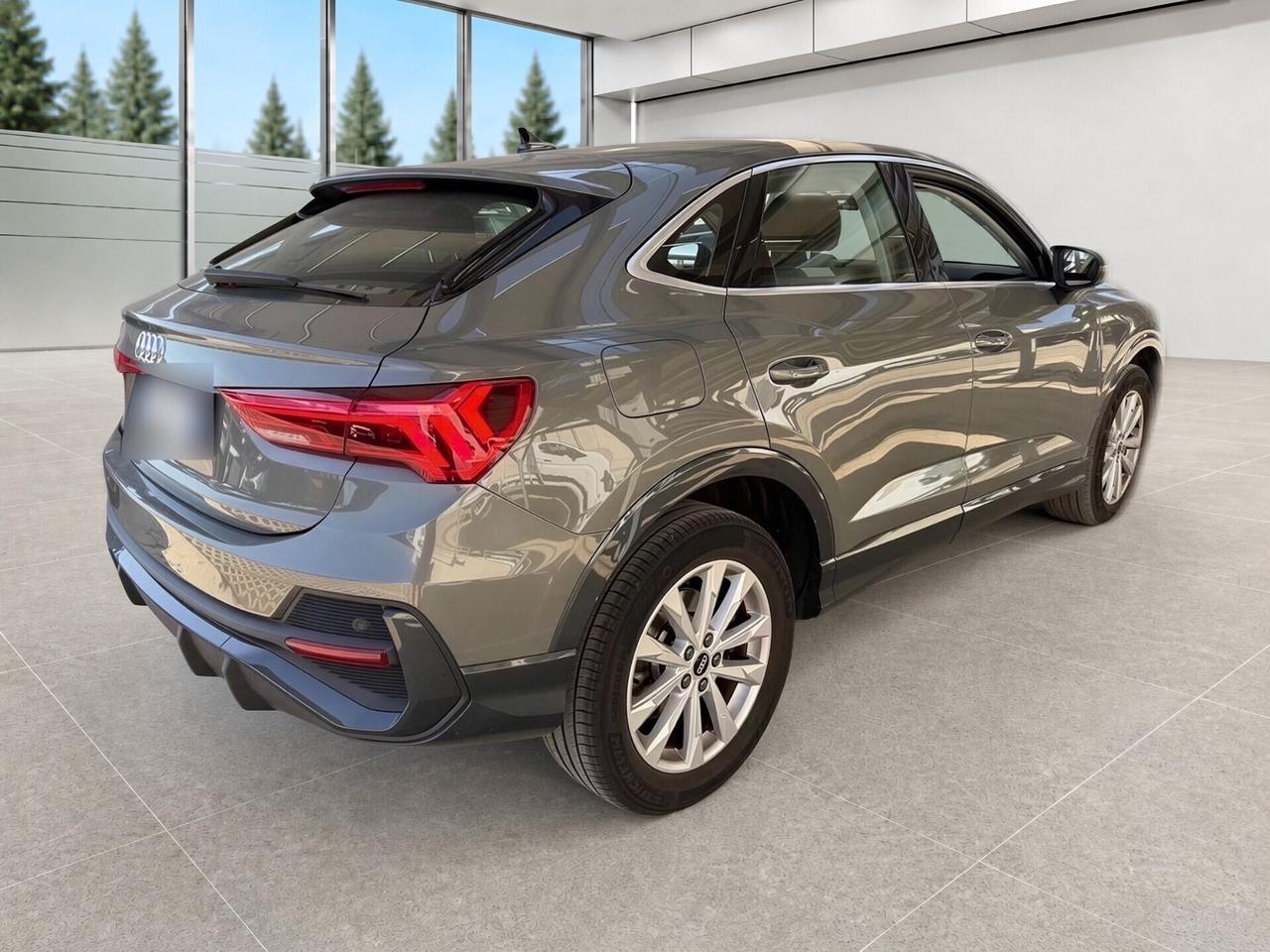 Q3 SPB 45 TFSI e S tronic Business Plus