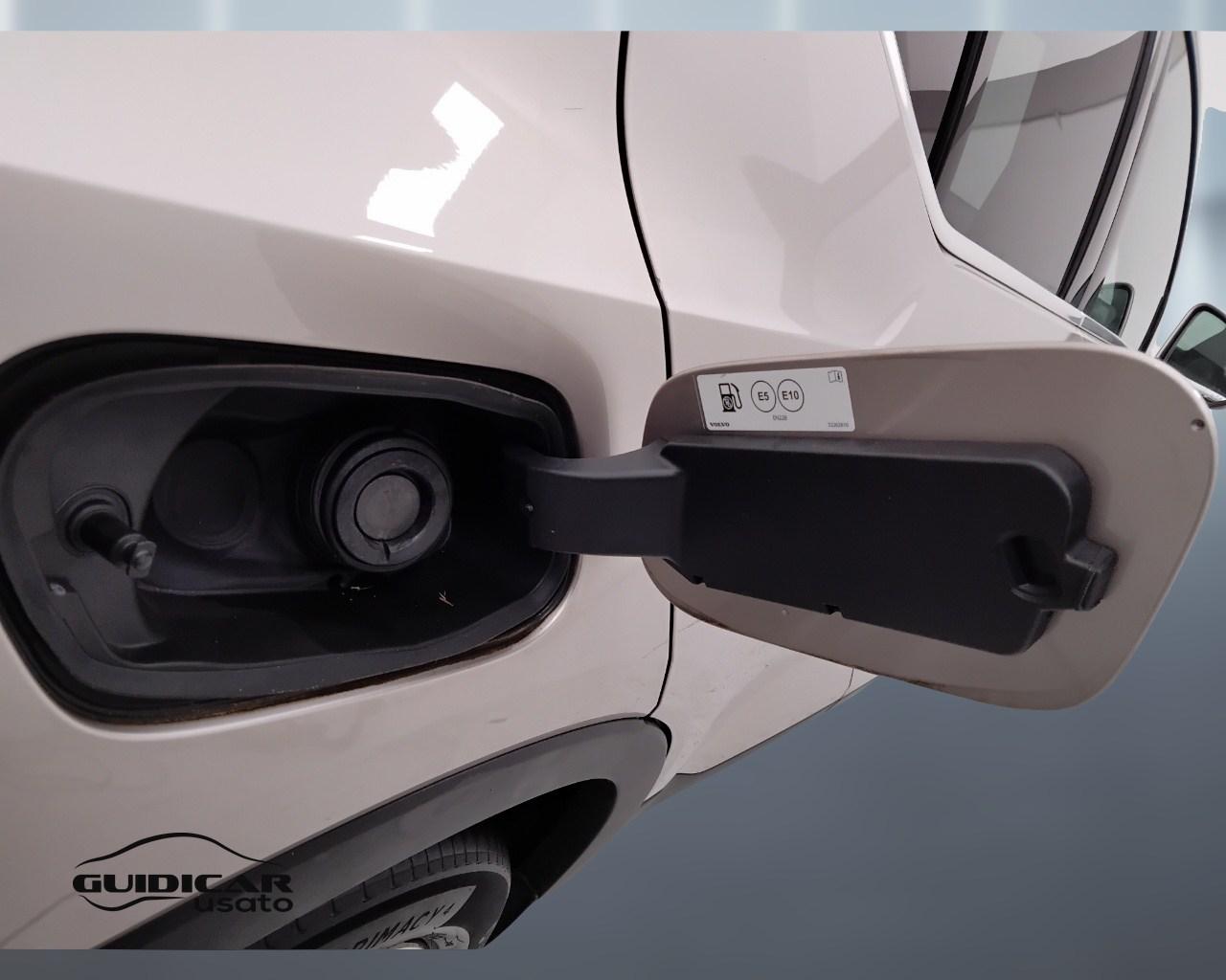 VOLVO XC40 2023 - XC40 1.5 t5 recharge phev Core auto