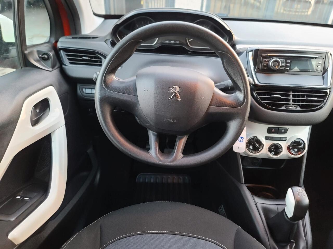 Peugeot 208 PureTech 68 cv x neopatentati