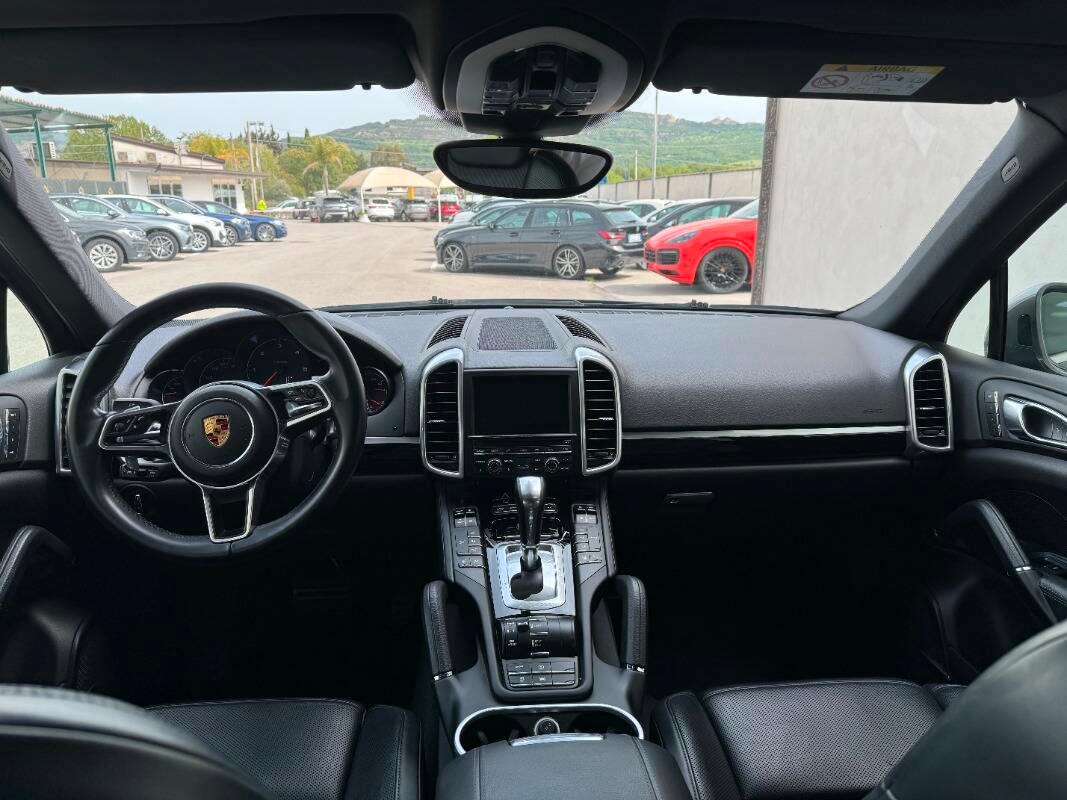Porsche Cayenne Cayenne 3.0 Platinum Edition tiptronic