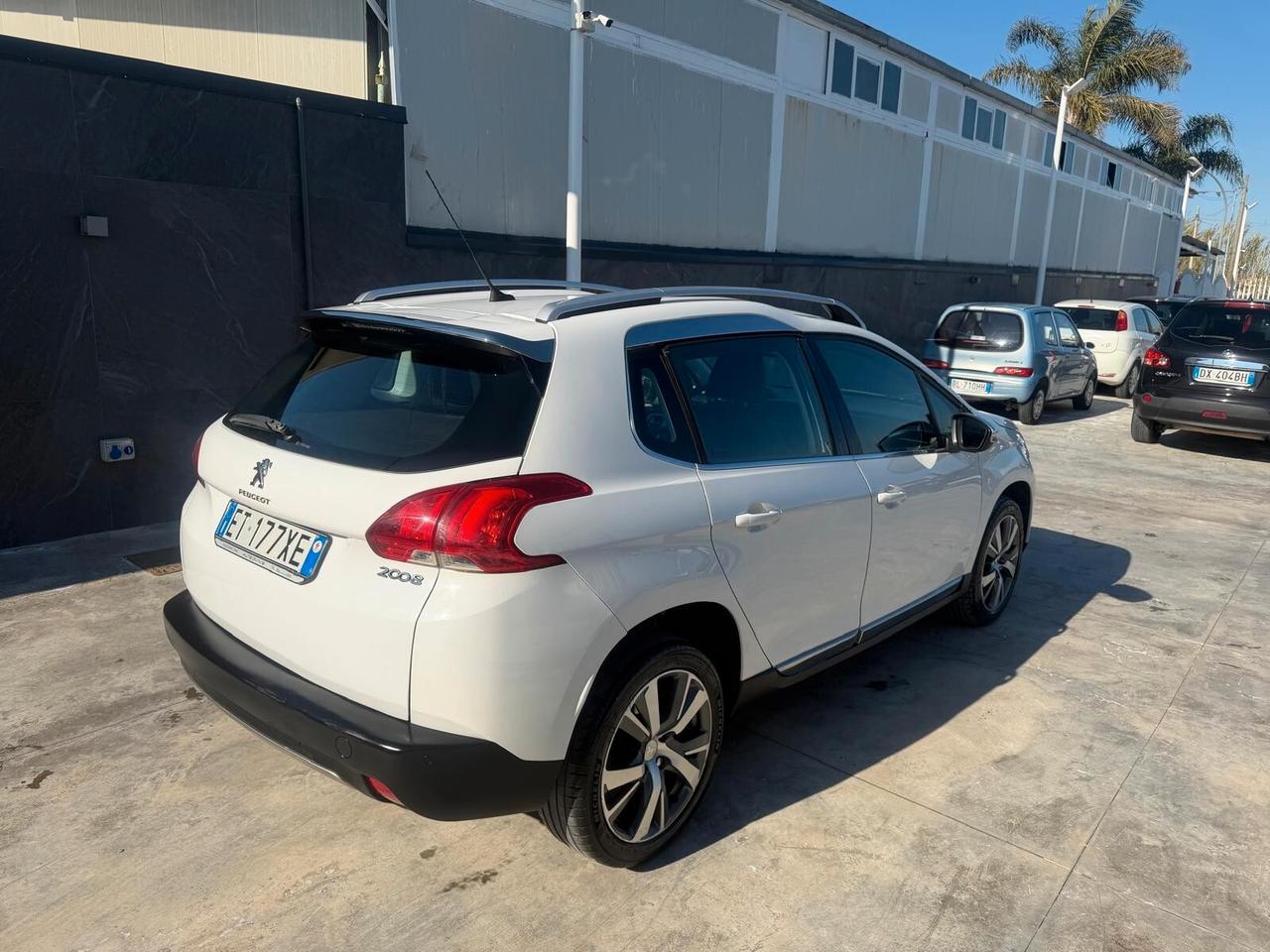 Peugeot 2008 1.6 e-HDi 92 CV Stop&Start Allure
