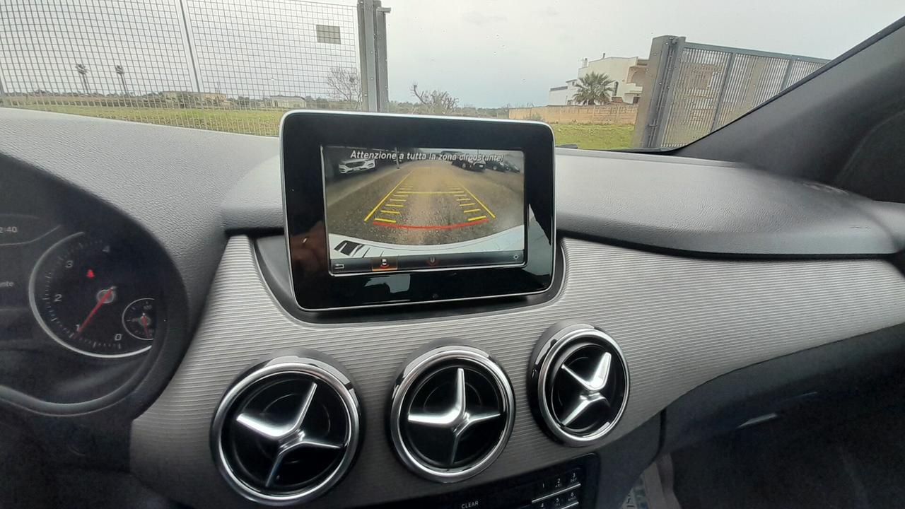 Mercedes-benz B 180 d Premium