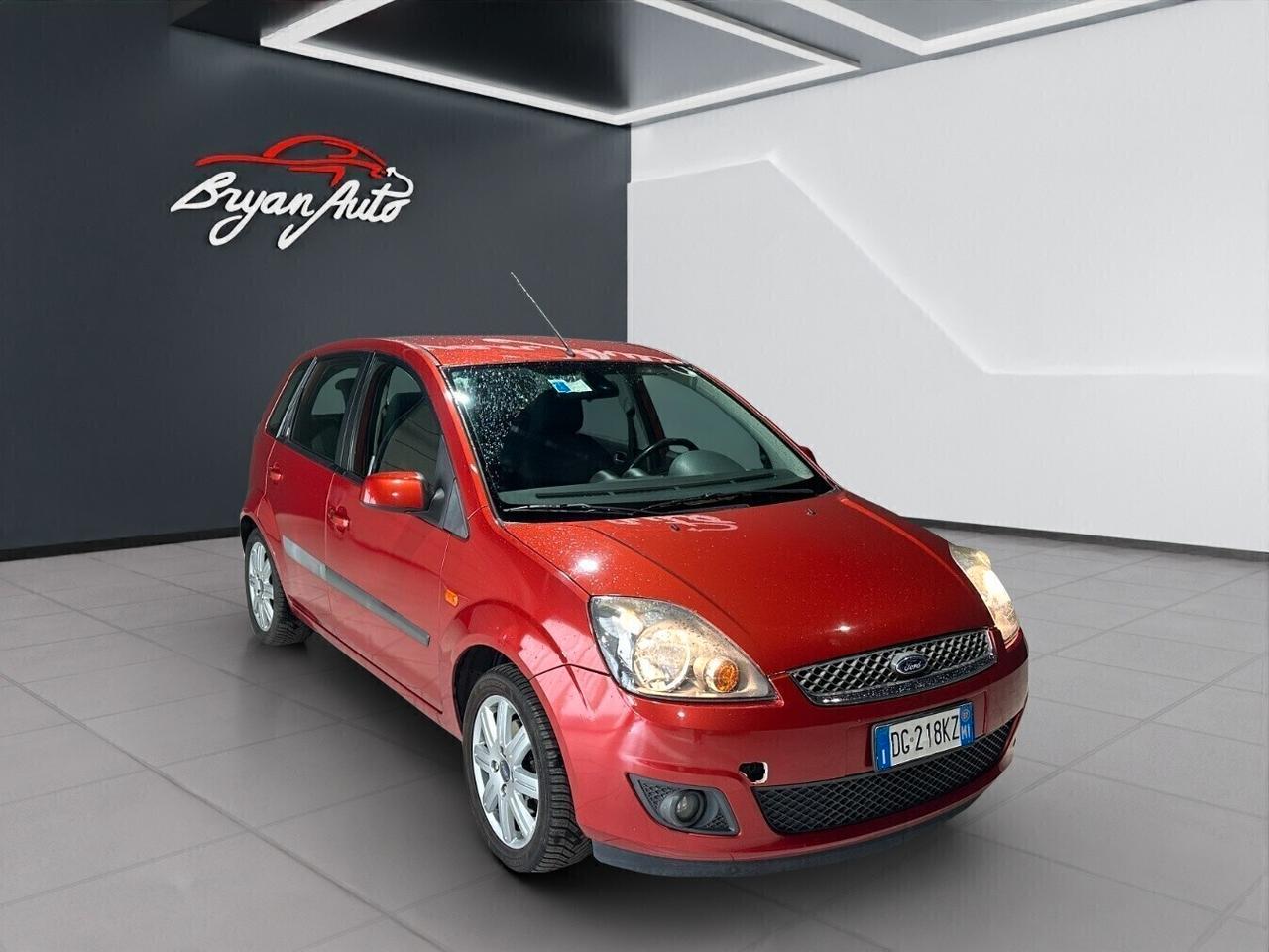 Ford Fiesta 1.2 16V 5p. Ghia GPL
