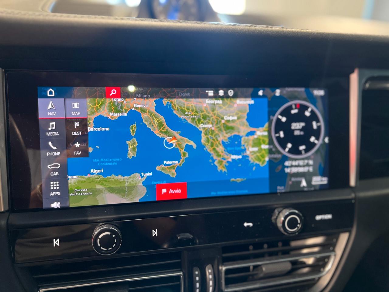Porsche Macan 2.0 PASM PNEUMATICHE