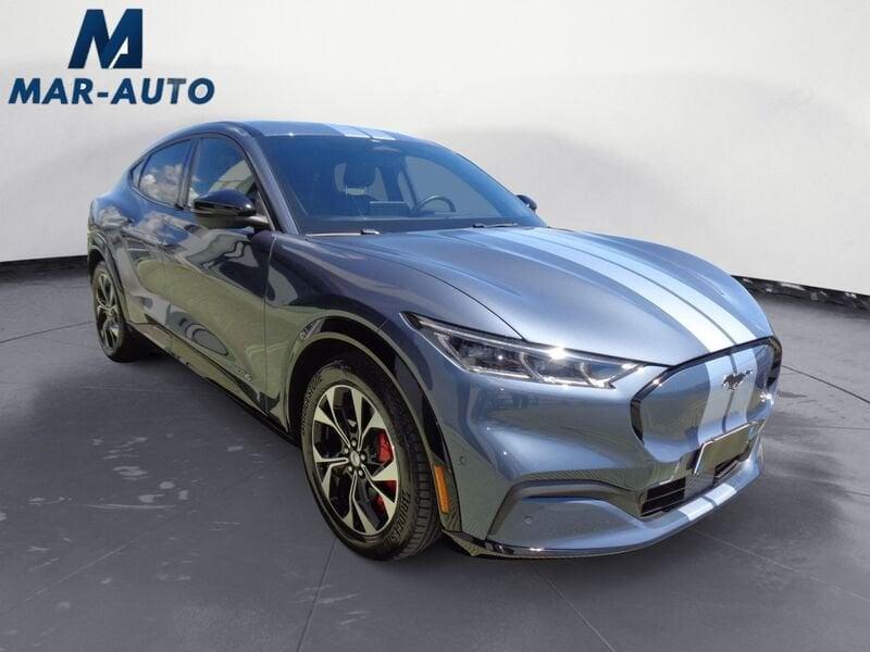 Ford Mustang Mach-E AWD Elettrico Standard 269CV