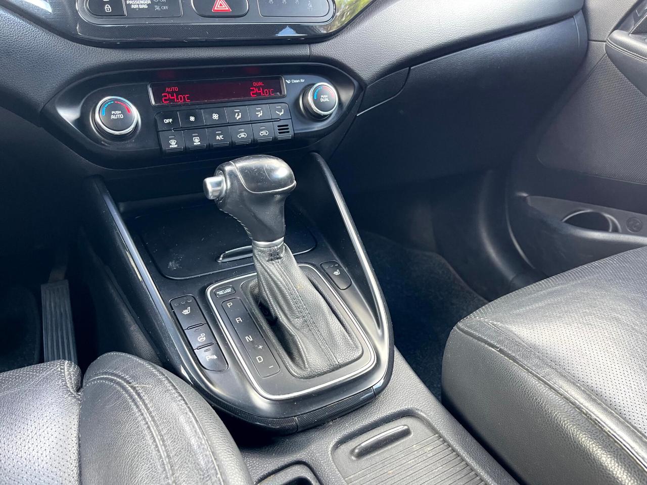 Kia Carens 24 MESI DI GARANZIA 1.7 crdi AUTOMATICA NEOPATENTATI
