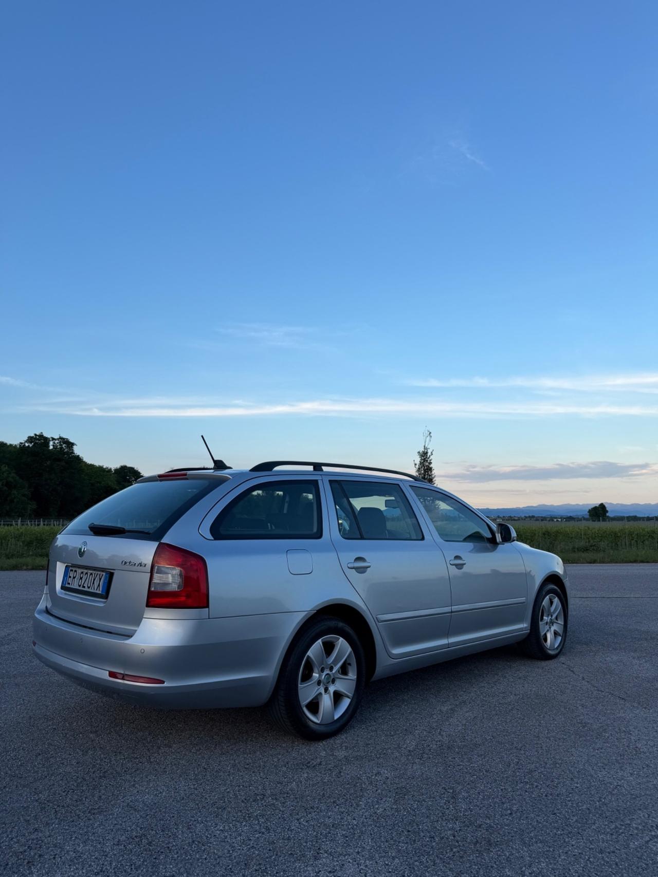 Skoda Octavia 1.6 TDI CR 105 CV Elegance