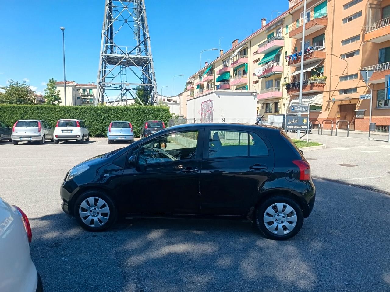 Toyota Yaris 1.3 benzina 2007 solo 85 milakm