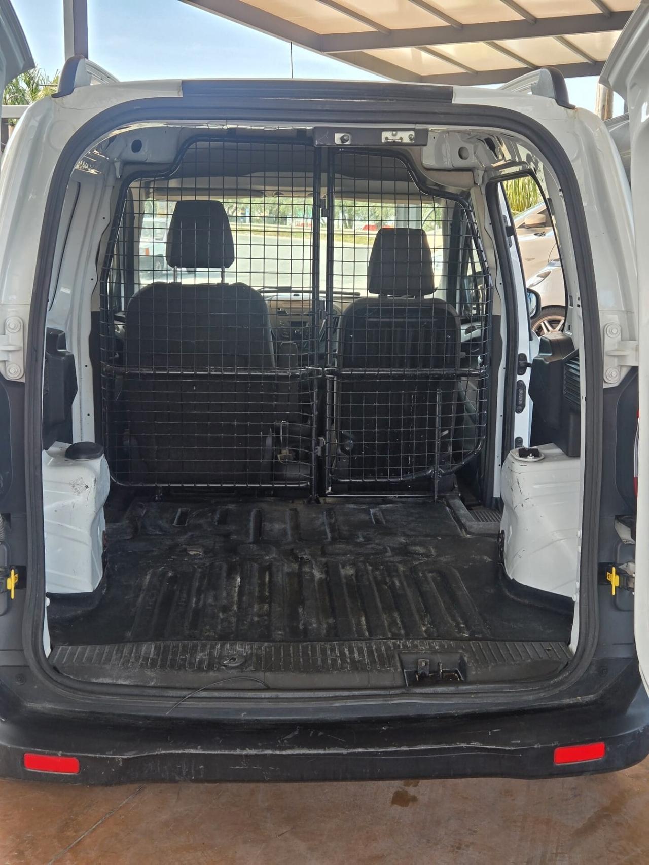 Ford Tourneo Courier 1.5 TDCI 95 CV Titanium