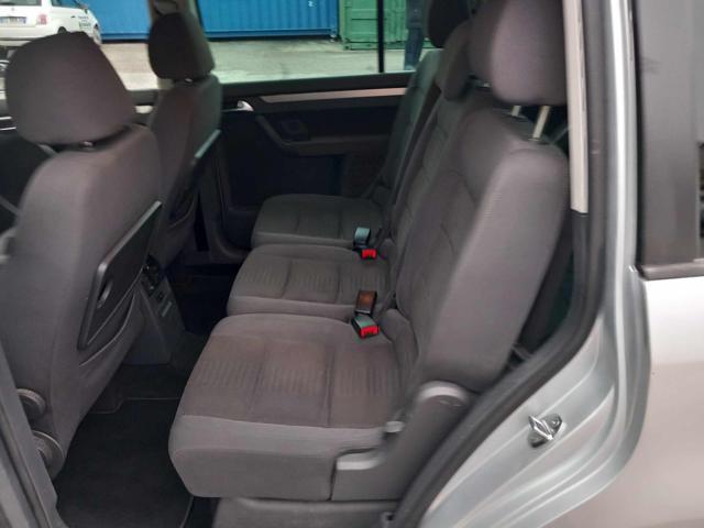 VOLKSWAGEN Touran 2.0 TDI DPF DSG Highline senza lavoro da fare