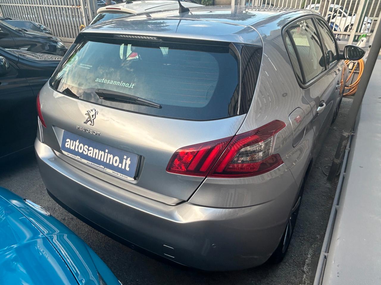 Peugeot 308 BlueHDi 100 S&S Business