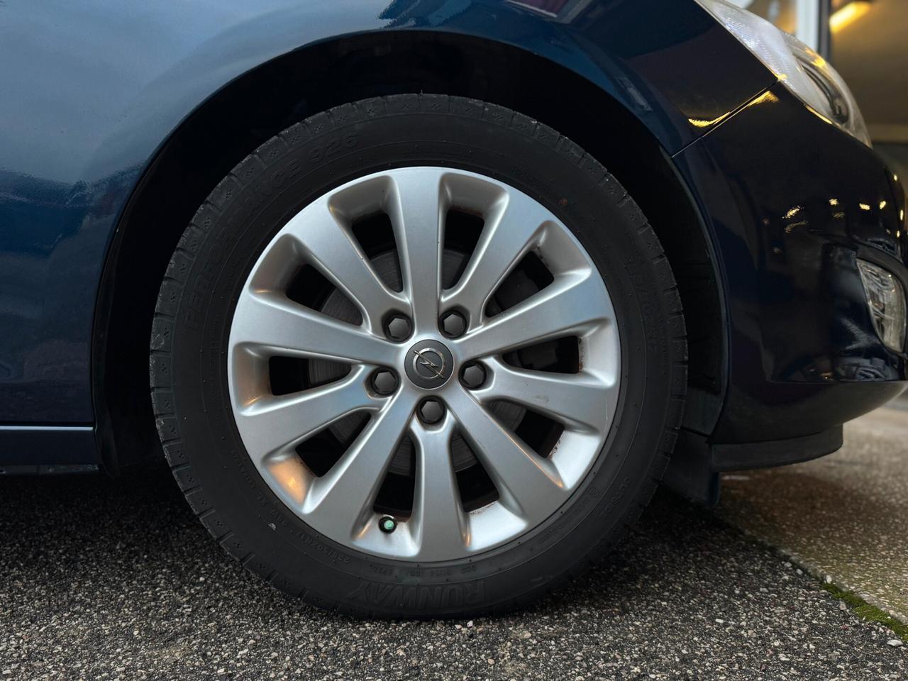 Opel Astra 1.7 CDTI 110CV Sports Tourer Cosmo