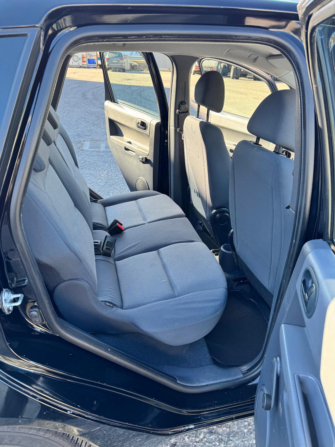 Mitsubishi Colt 1.1 12V 5p. Invite