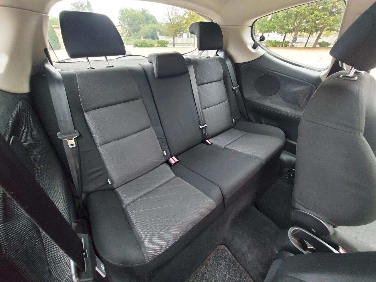 Peugeot 207 1.6 HDi 90CV 3p. XS