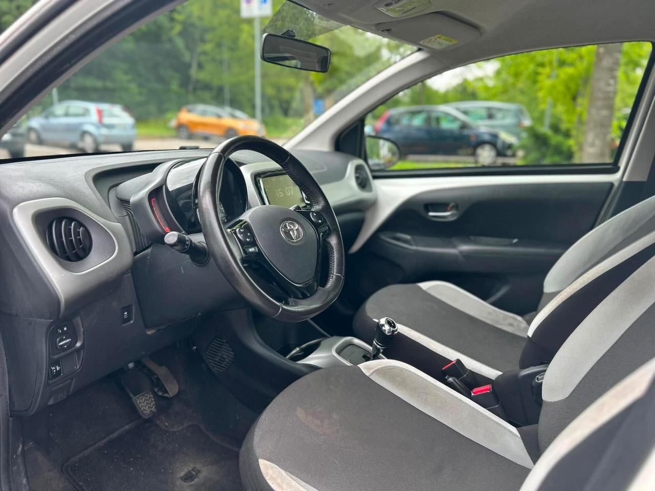 Toyota Aygo 1.0 VVT-i Automatico 5 Porte/ Bluetooth Neopatentati