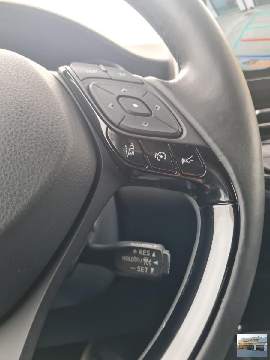 TOYOTA C-HR 1.8 Hybrid-Neopatentati