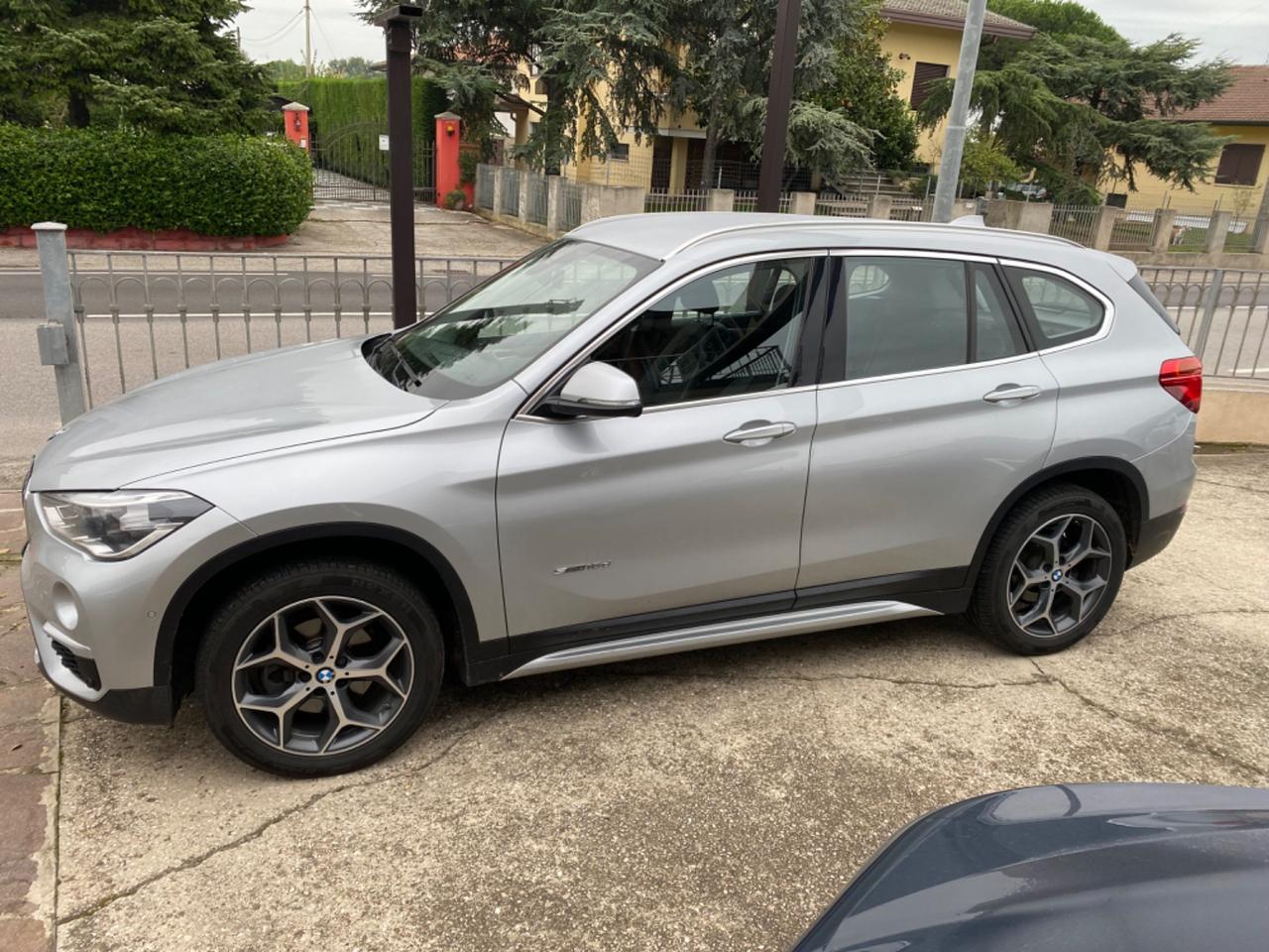 Bmw X1 sDrive18d xLine