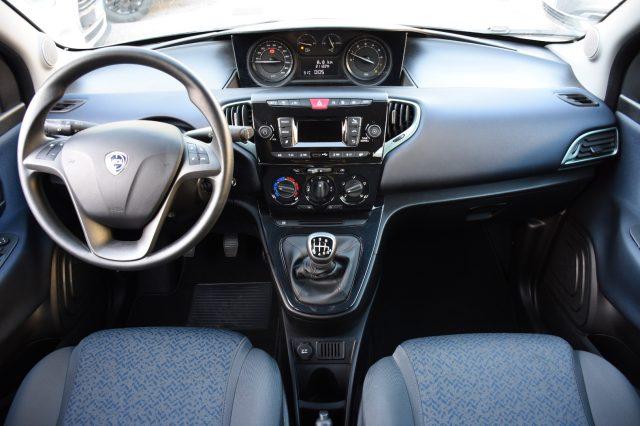 LANCIA Ypsilon 1.0 FireFly 5 p. S&S Hybrid ORO **5 POSTI**