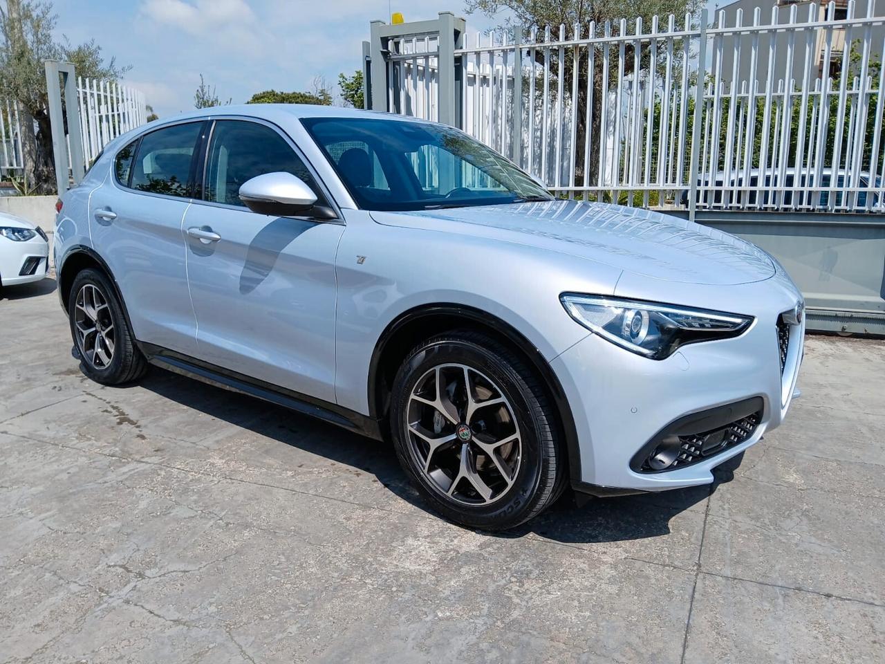 Alfa Romeo Stelvio 2.2 Turbodiesel 190 CV AT8 RWD Business