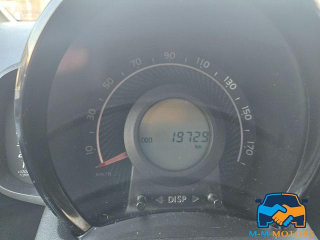 TOYOTA Aygo Connect 1.0 VVT-i 72 CV 5 porte x-fun