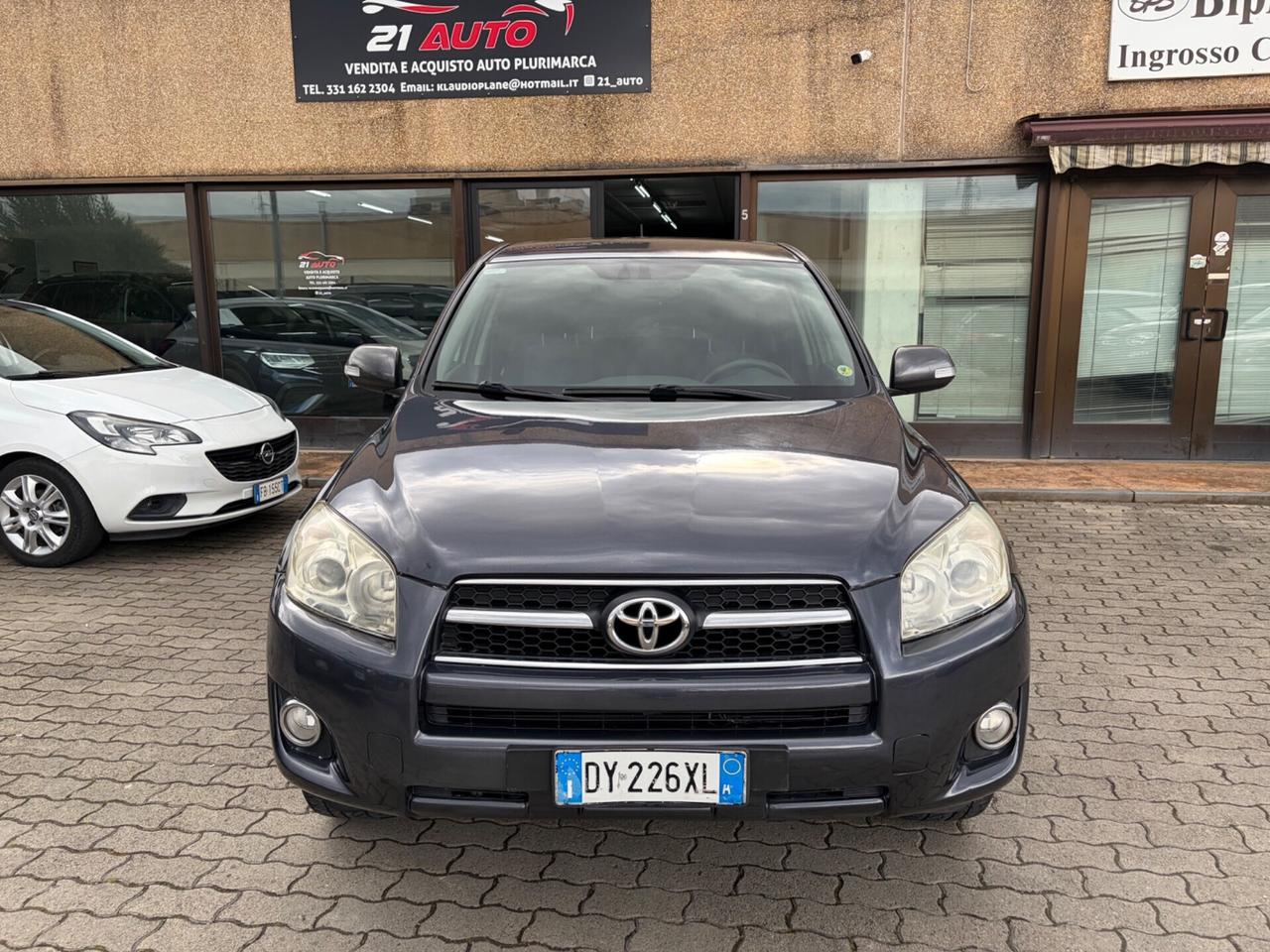 Toyota RAV 4 RAV4 2.0 Luxury