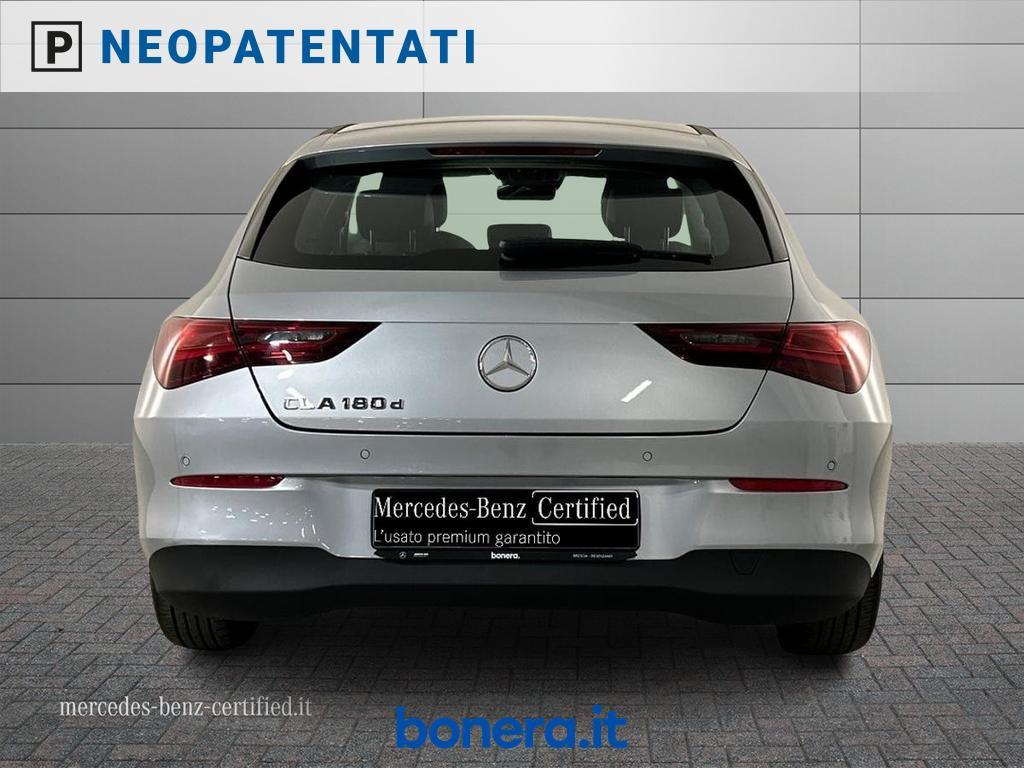 Mercedes CLA Shooting Brake 180 D Advanced 8G-DCT