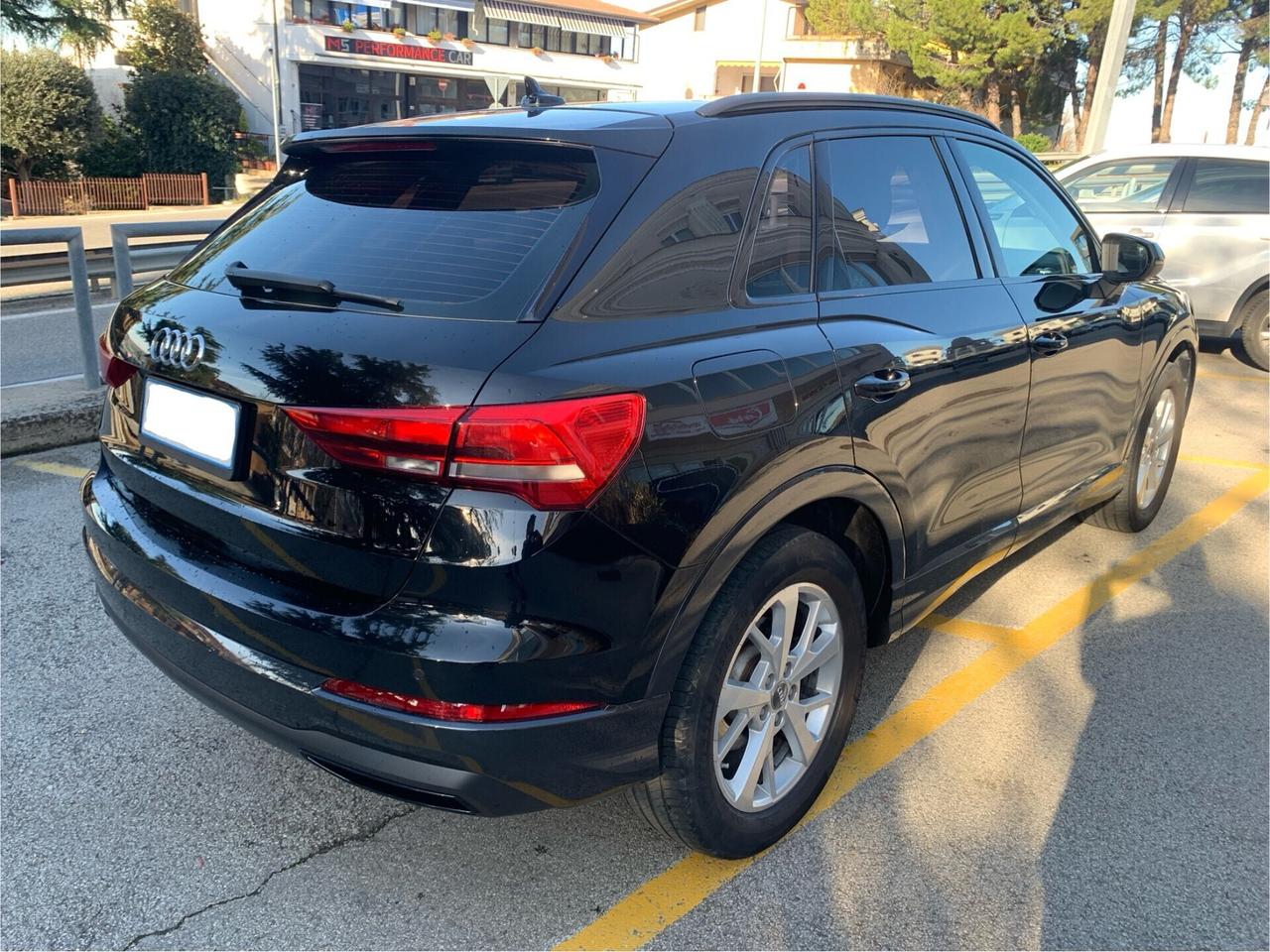 Audi Q3 40 TDI quattro S tronic Business Advanced