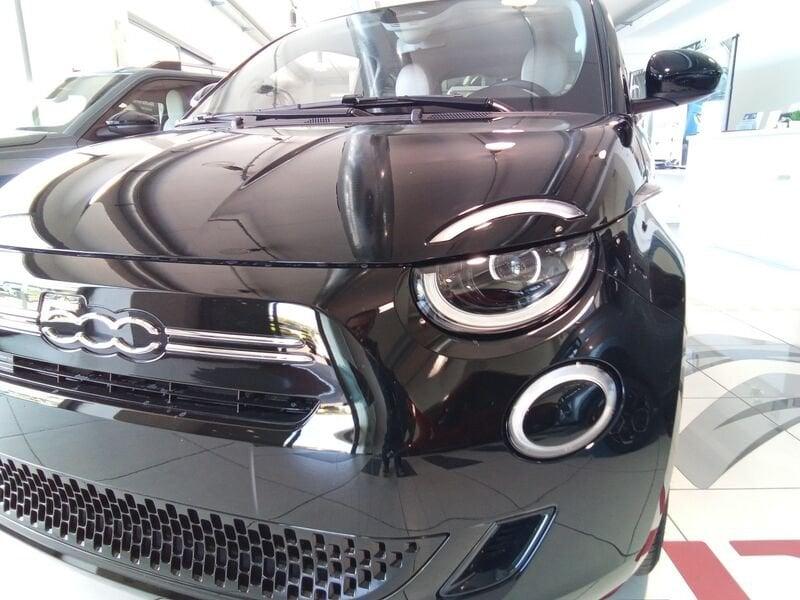 FIAT 500 Hybrid Hybrid Icon