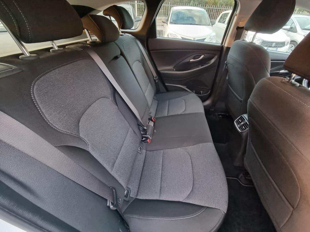 Hyundai i30 Wagon 1.6 CRDi 136 CV iMT 48V Prime