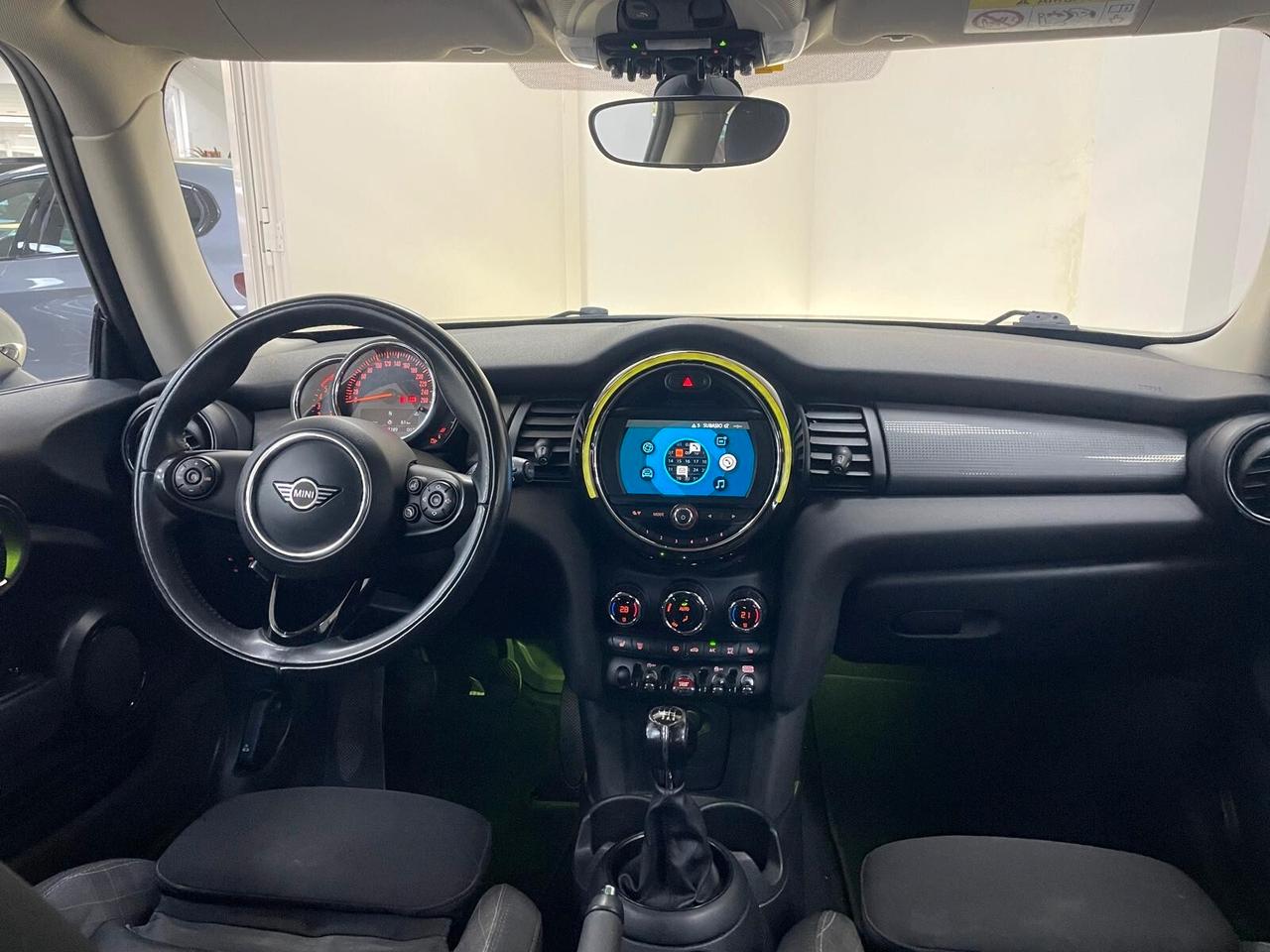 Mini Cooper D IV F56 2018 3p 1.5