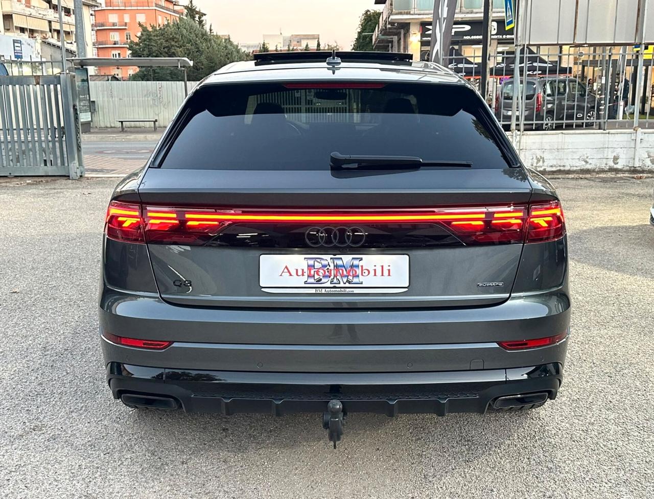 AUDI Q8 S-LINE QUATTRO 50TDI 286CV - IVA - 4X4 - PANO - LASER - C22" - BANG OLUFSEN