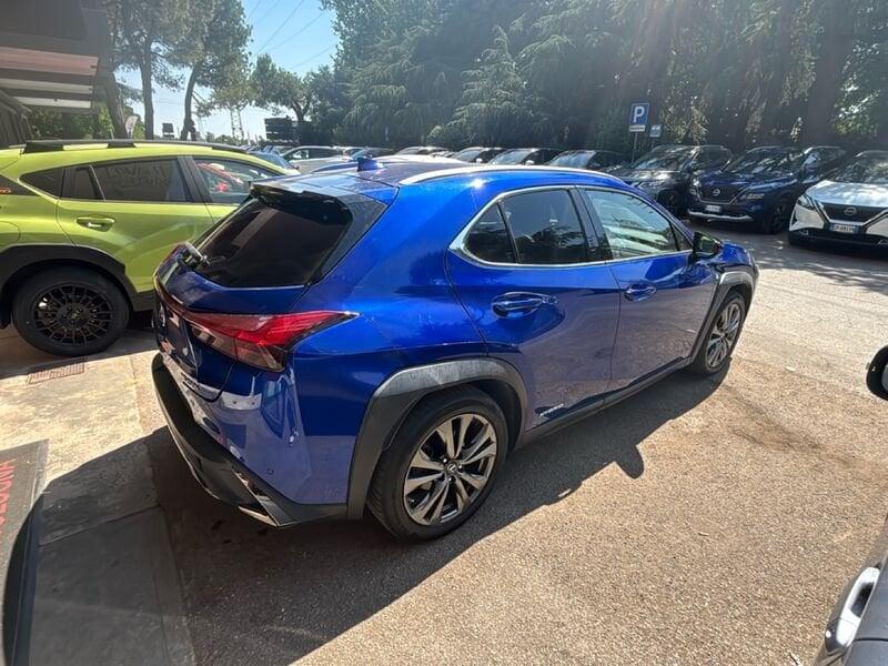 Lexus UX Hybrid F-Sport 2WD