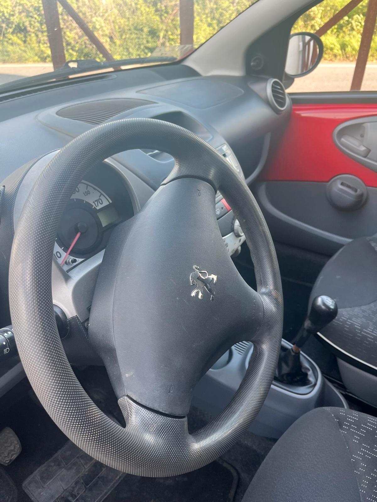 Peugeot 107 1.0 68CV 5p. Sweet Years