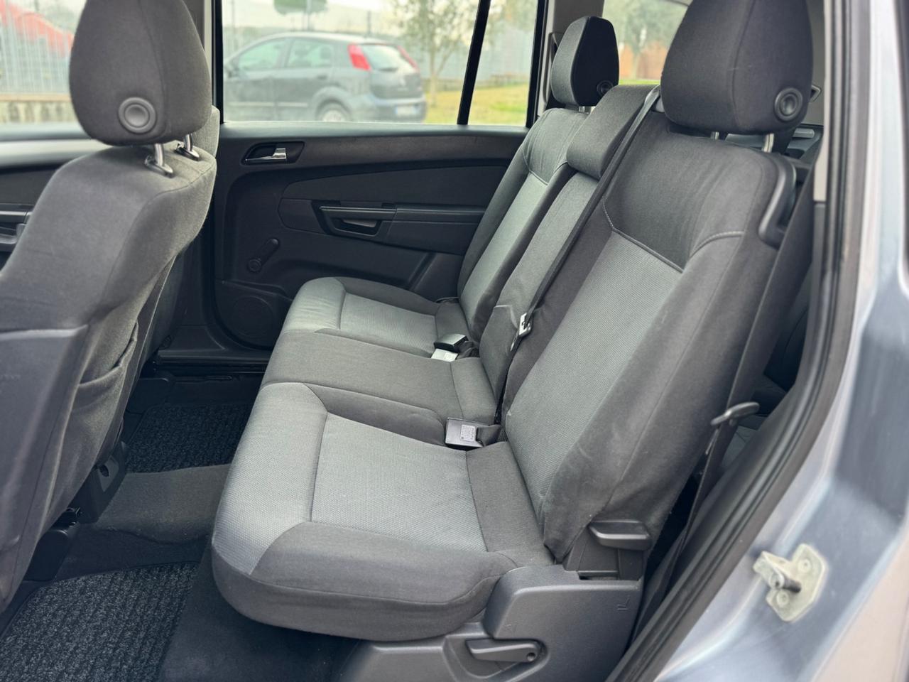 Opel Zafira 1.6 16V ecoM 94CV Cosmo