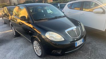 Lancia Ypsilon 1.3 MJT 75 CV Platino* ok neopatentati