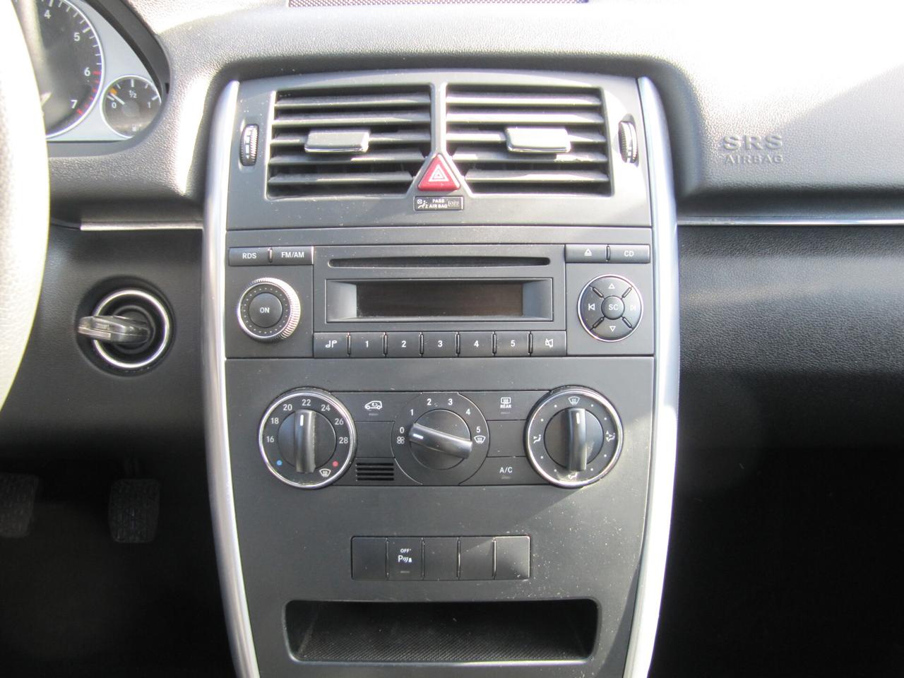 Mercedes-benz B 180 NGT BlueEFFICIENCY - benzgpl