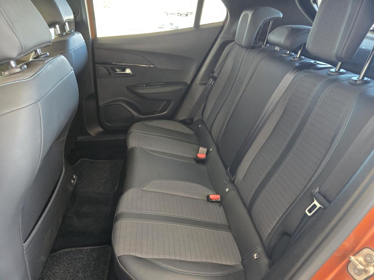 Peugeot 2008 PureTech 130 S&S GT - PARI AL NUOVO -