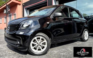 smart forfour AUTOMATICA NAVI UNIPRO! 70 1.0 twinamic Passion