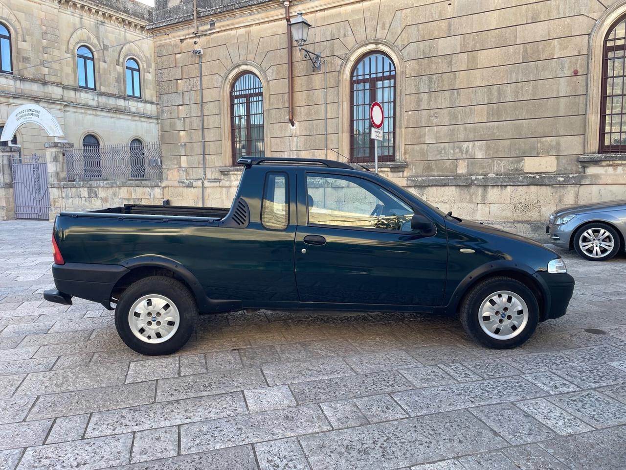 Fiat Strada 1.9 JTD