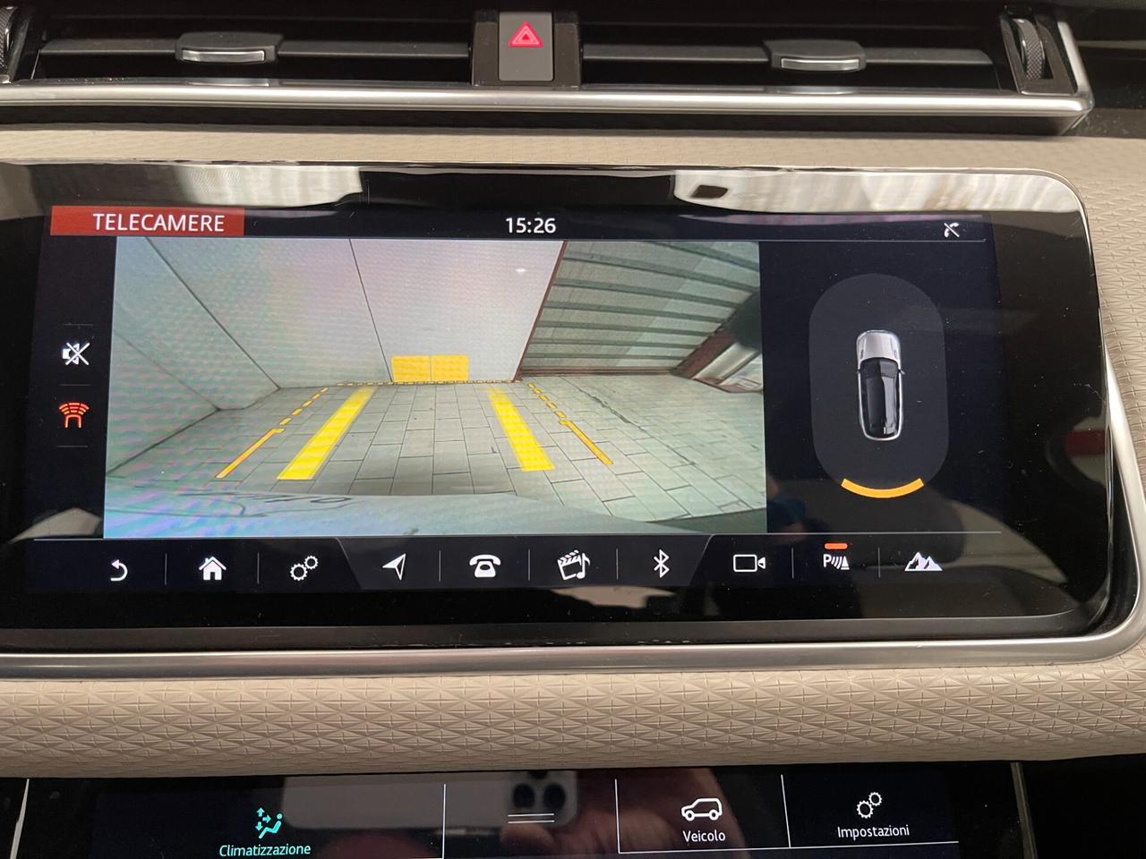 Land Rover Range Rover Velar R-Dynamic 2.0d 240cv c.auto-SOLO PER COMMERCIANTI-LEGGI SOTTO